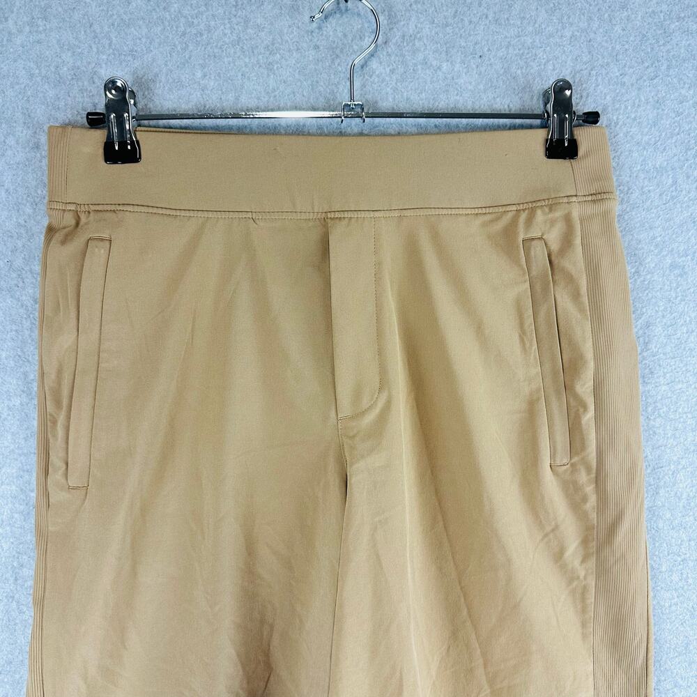 Athleta Womans Sz 8 Shorts Tan Stretch Pull On Comfort Stretch Pockets - Picture 2 of 9